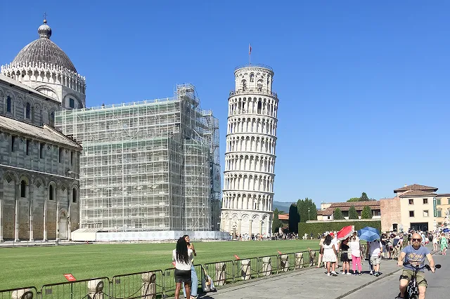 イタリア（ピサの斜塔）