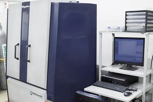 試料水平型多目的x線回折装置