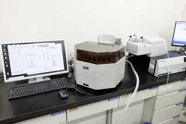 レーザー回折・散乱式粒子径分布測定装置